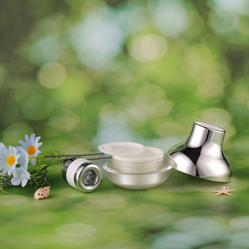 Empty Plastic Jar Supplier: Key Factors to Consider Before You Buy
